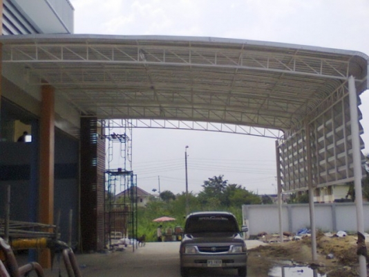รับติดตั้งโครงหลังคาผ้าใบและหลังคากันความร้อน
