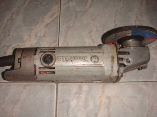 หินเจียร์4นิ้วmakitaรุ่น9500nb1200บาท หินเจียร์4นิ้วmakitaรุ่น9500nb1200บาท