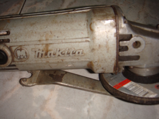 หินเจียร์4นิ้วmakitaรุ่น9500nb1200บาท