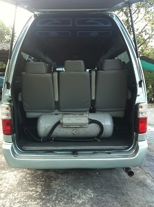 รถตู้ โตโยต้า HIACE