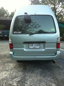 รถตู้ โตโยต้า HIACE