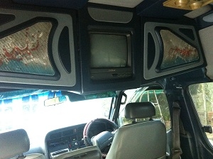 รถตู้ โตโยต้า HIACE