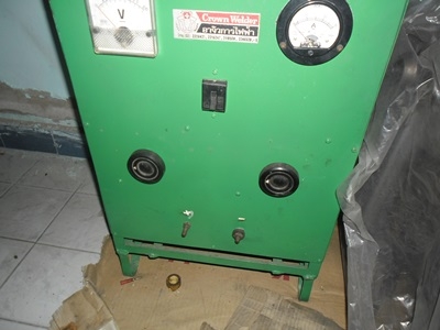 เครื่องชาร์จแบตเตอรี่ เครื่องชาร์จแบตเตอรี่