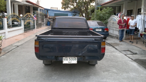 ขายโตโยต้า ไมตี้แคป ปี94 เครื่อง2.5 เกียร์ธรรมดา แอร์เย็น รถพร้อมใช้คับ