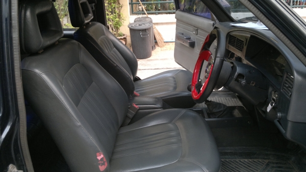 ขายโตโยต้า ไมตี้แคป ปี94 เครื่อง2.5 เกียร์ธรรมดา แอร์เย็น รถพร้อมใช้คับ