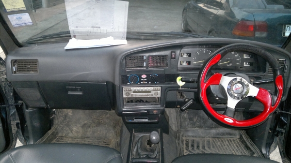 ขายโตโยต้า ไมตี้แคป ปี94 เครื่อง2.5 เกียร์ธรรมดา แอร์เย็น รถพร้อมใช้คับ