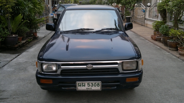 ขายโตโยต้า ไมตี้แคป ปี94 เครื่อง2.5 เกียร์ธรรมดา แอร์เย็น รถพร้อมใช้คับ