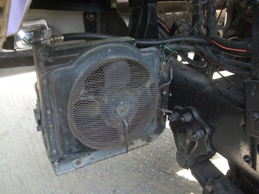 ขายsumo227 เครื่องเดิม เกียร์อีตั่นดั่มสามมิตรกระบะเหล็ก