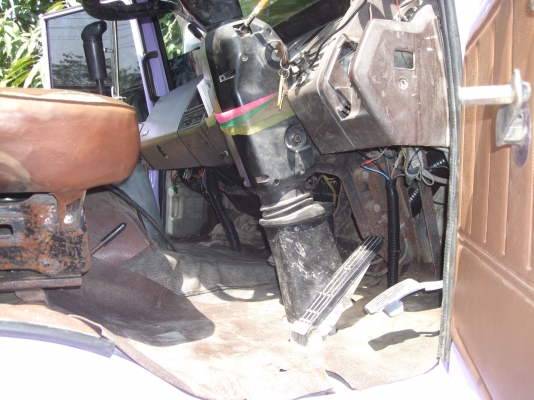 ขายsumo227 เครื่องเดิม เกียร์อีตั่นดั่มสามมิตรกระบะเหล็ก