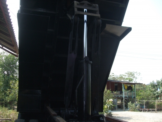 ขายsumo227 เครื่องเดิม เกียร์อีตั่นดั่มสามมิตรกระบะเหล็ก