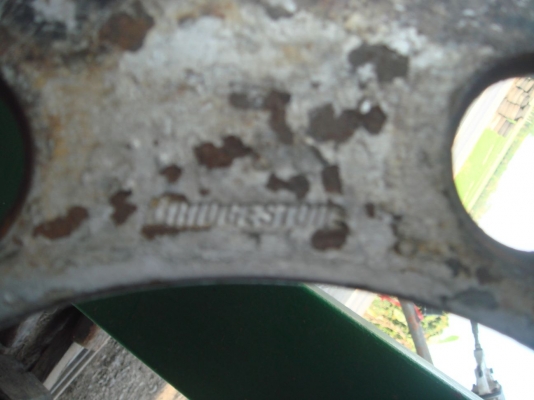 ขายยางพร้อมกะทะขอบ 22.5 TOPY (11R และ 275/80) อย่างละ 3 ชุด