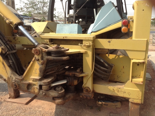 รถตักหน้าขุดหลัง JCB CAT 428B พวงมาลัยเพาเวอร์ ขนาด 1 เพลา สภาพพร้อมใช้งาน 420,000 รถตักหน้าขุดหลัง JCB CAT 428B พวงมาลัยเพาเวอร์ ขนาด 1 เพลา สภาพพร้อมใช้งาน 420,000