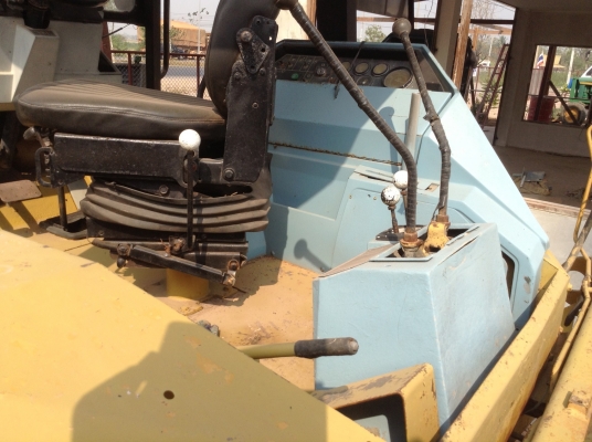 รถตักหน้าขุดหลัง JCB CAT 428B พวงมาลัยเพาเวอร์ ขนาด 1 เพลา สภาพพร้อมใช้งาน 420,000 รถตักหน้าขุดหลัง JCB CAT 428B พวงมาลัยเพาเวอร์ ขนาด 1 เพลา สภาพพร้อมใช้งาน 420,000