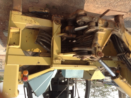 รถตักหน้าขุดหลัง JCB CAT 428B พวงมาลัยเพาเวอร์ ขนาด 1 เพลา สภาพพร้อมใช้งาน 420,000