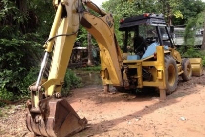 รถตักหน้าขุดหลัง JCB CAT 428B พวงมาลัยเพาเวอร์ ขนาด 1 เพลา สภาพพร้อมใช้งาน 420,000
