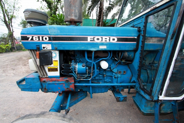 ขายรถไถ FORD (ฟอร์ต) 7610 เพลาเดียว เสื้อลาย มีเทอร์โบ สนใจติดต่อ 086-775-7900 ขายรถไถ FORD (ฟอร์ต) 7610 เพลาเดียว เสื้อลาย มีเทอร์โบ สนใจติดต่อ 086-775-7900