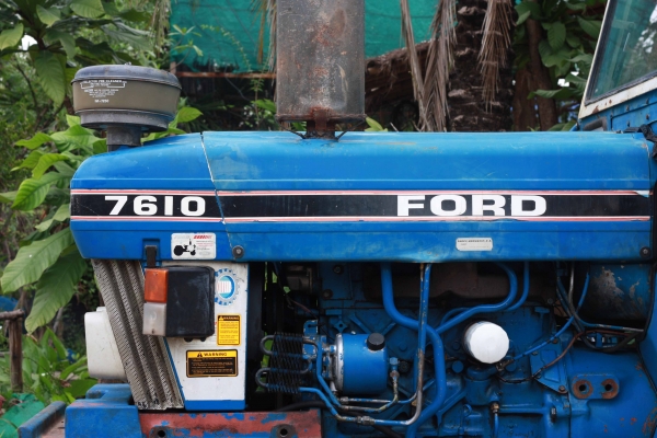ขายรถไถ FORD (ฟอร์ต) 7610 เพลาเดียว เสื้อลาย มีเทอร์โบ สนใจติดต่อ 086-775-7900 ขายรถไถ FORD (ฟอร์ต) 7610 เพลาเดียว เสื้อลาย มีเทอร์โบ สนใจติดต่อ 086-775-7900