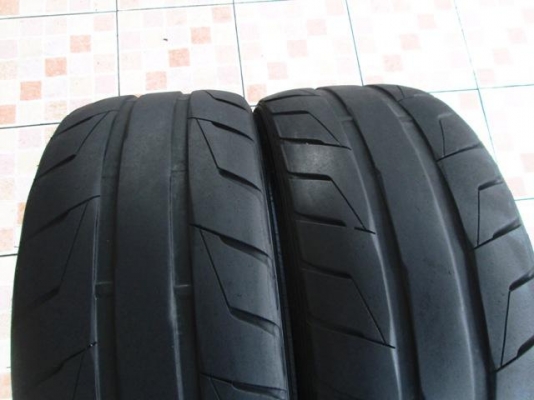 ขายยาง NITTO NT05 225-40-18 ปี2611 (1คู่)