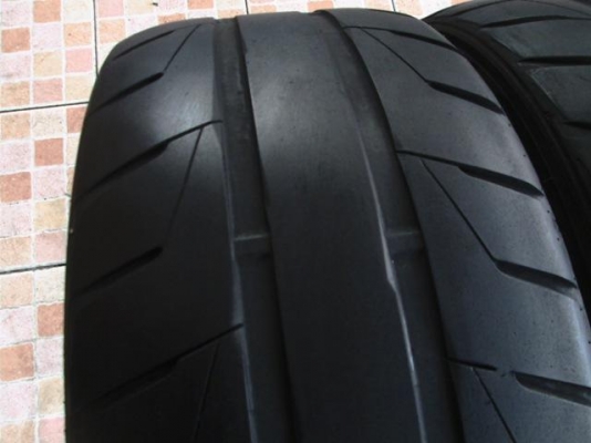 ขายยาง NITTO NT05 245-40-18 ปี3511 (1คู่)