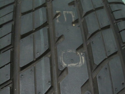 ขายล้อแม็กป้ายแดง New Vios พร้อมยางปลายปี 13 ขอบ 15 ตุ่มหน้ายางมีครบ ขายล้อแม็กป้ายแดง New Vios พร้อมยางปลายปี 13 ขอบ 15 ตุ่มหน้ายางมีครบ