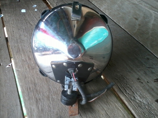 สปอร์ตไลท๋ 7 นิ้ว สปอร์ตไลท๋ 7 นิ้ว