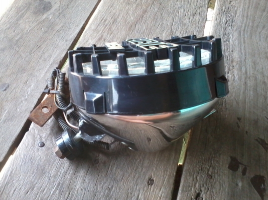 สปอร์ตไลท๋ 7 นิ้ว สปอร์ตไลท๋ 7 นิ้ว