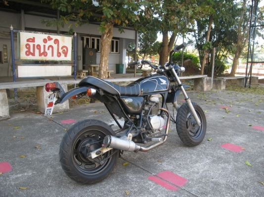 ขายรถ Honda APE50 ตามสภาพพร้อมใช้งาน มีคลิปเครื่องยนต์ ขายรถ Honda APE50 ตามสภาพพร้อมใช้งาน มีคลิปเครื่องยนต์