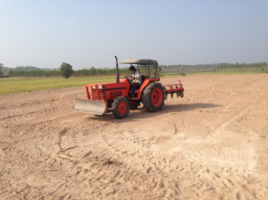 Kubota L32 / 32แรง 4WD เครื่องดี มีภาพวีดีโอ สภาพดีราคา 165000 บาท รถพร้อมใช้งาน มีผานดันหน้า ผานหลั