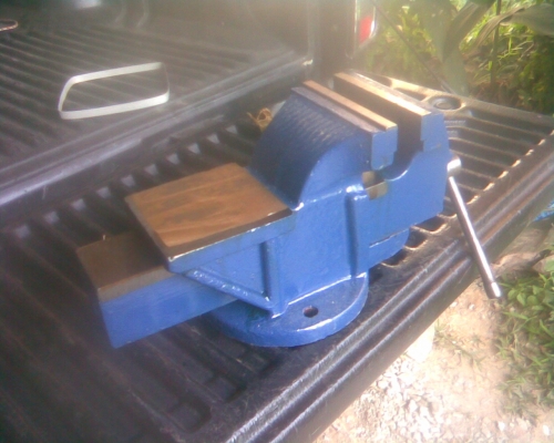 ปากกา 5 นิ้วพร้อมใช้สภาพพร้อมใช้งานครับขนาด 5 นิ้วครับราคานี้คุ้มครับ น้ำหนักสิบกว่าโลครับ