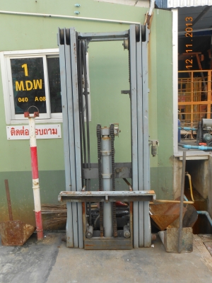 ขายเสารถฟอร์คลิฟท์ ยี่ห้ือ Shinko ยืนขับ 4.70 ม.