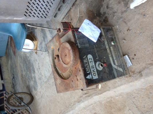 เครื่องดัดเหล็ดตัวใหญ่ตัวใหญ่ครับขนาดดัดได้ประมาณ 2 นิ้วระบบออโต้ครับครับสนใจสอบถามได้ครับ