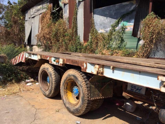 เทรนเลอร์บรรทุกแมคโค 10 ล้อ 2 เพลา ISUZU.  ROCKY