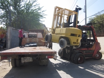 ขอขอบคุณลูกค้าจากกาญ ครับ มารับรถยก โฟล์คลิฟท์ ที่สั่งให้ทางเราทำสีให้ด้วยครับ ขอบคุณมากครับ