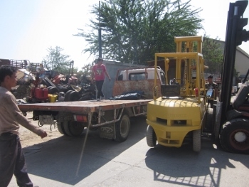 ขอขอบคุณลูกค้าจากกาญ ครับ มารับรถยก โฟล์คลิฟท์ ที่สั่งให้ทางเราทำสีให้ด้วยครับ ขอบคุณมากครับ