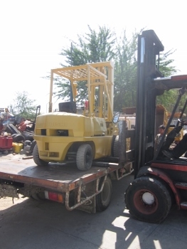 ขอขอบคุณลูกค้าจากกาญ ครับ มารับรถยก โฟล์คลิฟท์ ที่สั่งให้ทางเราทำสีให้ด้วยครับ ขอบคุณมากครับ