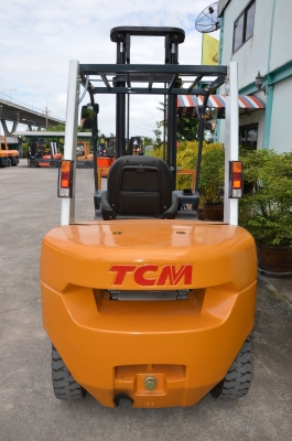 ขาย Tcm FD30T6 เครื่องยนต์	Diesel Isuzu 240 เกียร์	ออโต้ ขนาด	3 ตัน เสาสูง	4.5 เมตร