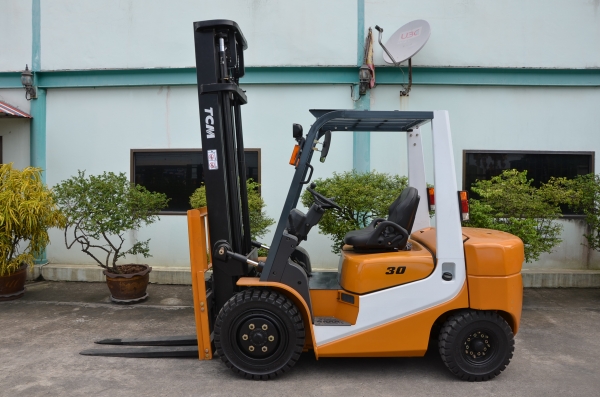 ขาย Tcm FD30T6 เครื่องยนต์	Diesel Isuzu 240 เกียร์	ออโต้ ขนาด	3 ตัน เสาสูง	4.5 เมตร