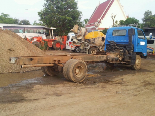 ISUZU 6BG 175 แรงม้า  แคซซีใหญ่ตลอด 6เมตร ดามบนดามล่าง เครืองดี ช่วงล่างแน่น