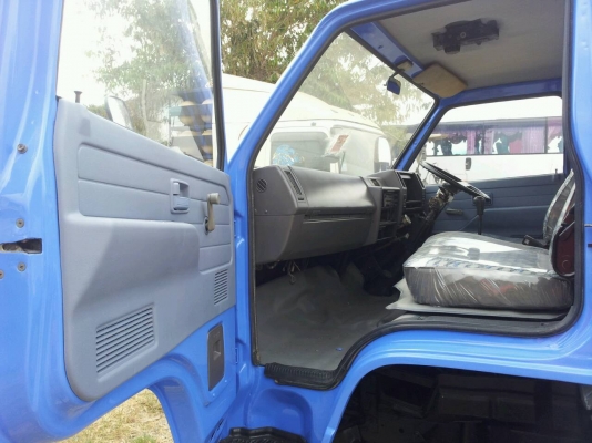 ISUZU 6BG 175 แรงม้า  แคซซีใหญ่ตลอด 6เมตร ดามบนดามล่าง เครืองดี ช่วงล่างแน่น