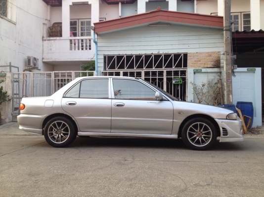 แลกครับ ลองเสนอมา e-car ปี 92 วาง 4g91 หัวฉีด แก็ส LPG พร้อม เเม็ก+ยาง ปี 2013 ใหม่มาก มีประกันชั้น 3 ด้วย ภาษีไม่ขาด ค้ำโช๊คซิ่ง พวงมาลัยซิ่ง หัวเกียรซิ่ง โช็ค ทำหมดเเล้ว ภายในสวยไม่มีเเตกไม่มีขาด ระบบไฟครบๆ เเอรหนาว แบตใหม่ ทุกอย่างลงเล่มหมดเเล้ว เอกสาร