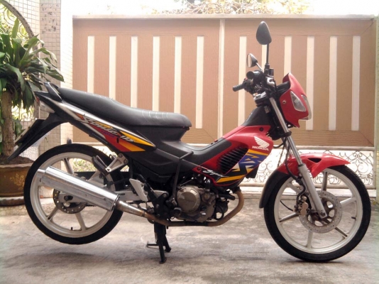 ขออนุญาติขาย Honda Sonic 125 CC. ตัว TOP สตาร์ทมือ ล้อแม็ก