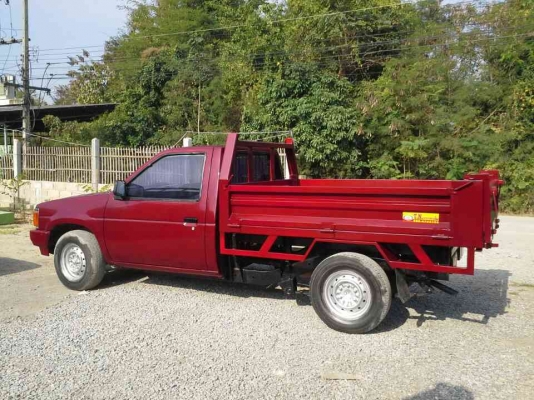 ขายปิ๊กอัฟดั้มพ์ นิสสัน Big M กระบะเปิดได้ 3ด้าน ดั้มพ์ใหม่