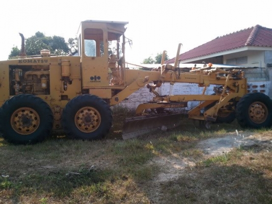 ขายรถเกรด Komatsu GD600R(เจ้าของขายเอง ต่อรองราคาได้)