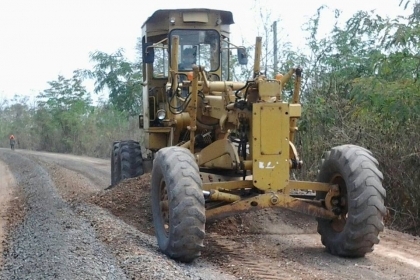 ขายรถเกรด Komatsu GD600R(เจ้าของขายเอง ต่อรองราคาได้) ขายรถเกรด Komatsu GD600R(เจ้าของขายเอง ต่อรองราคาได้)