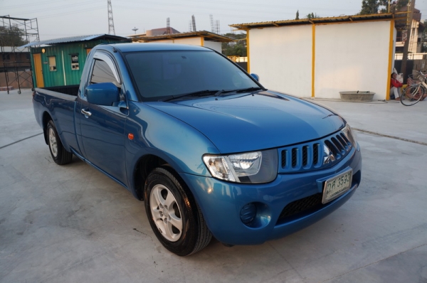 MITSUBISHI TRITON ปี2006 ขายรถสวย ตอนเดียว พวงมาลัยพาวเวอร์ แอร์เย็น เบาะหนัง เครื่อง+ช่วงล่างดี สีสวยงาม การันตรีรถสวย พร้อมใช้งาน ฟรีดาวน์ จัดไฟแนท์ได้เต็ม ติดแบ็คลิสออกรถได้