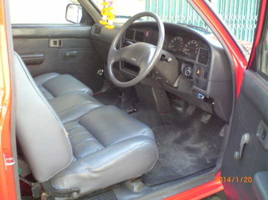 toyota mighty-X YN85 หัวเดียว ติดแก๊สLPG สภาพสวยมาก