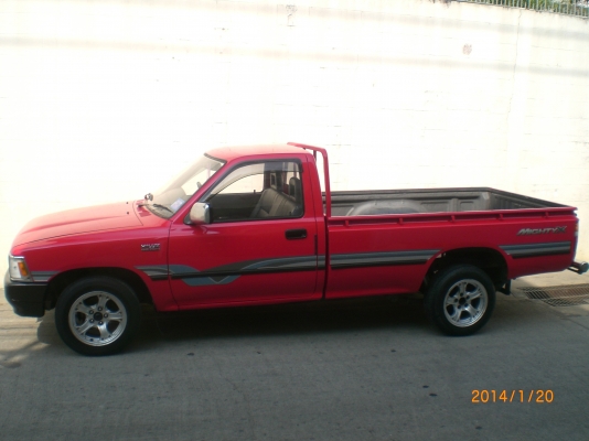 toyota mighty-X YN85 หัวเดียว ติดแก๊สLPG สภาพสวยมาก