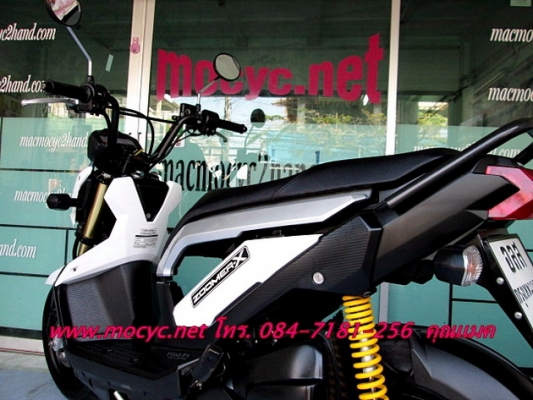 ZOOMER สีขาว ปี 2555 รถเดือน ธ ค. โปรโมชั่น 39,900 ฿ แถมฟรี  เสื้อ และหมวกกันน็อก