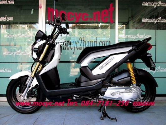 ZOOMER สีขาว ปี 2555 รถเดือน ธ ค. โปรโมชั่น 39,900 ฿ แถมฟรี  เสื้อ และหมวกกันน็อก