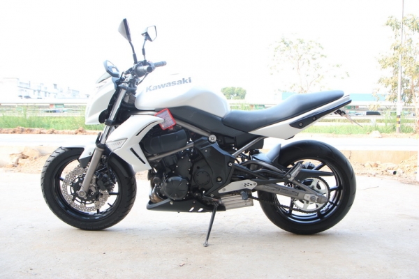 ขาย ER6N 650 ปี2009 ทะเบียนพร้อมโอน  มือเดียว